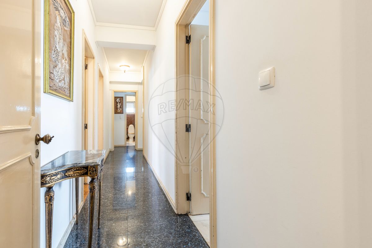 Apartamento T5 à venda em Lisboa