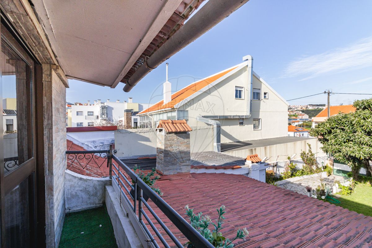 Moradia T2 à venda em Odivelas