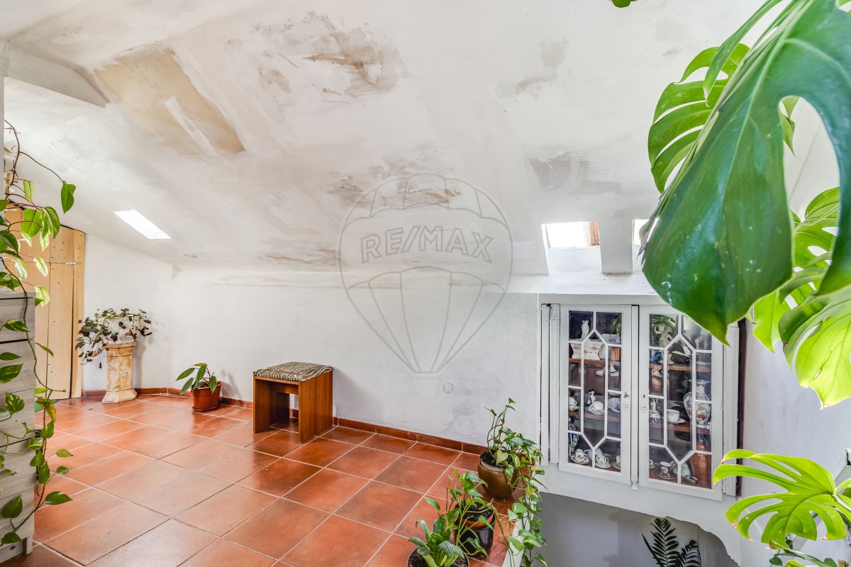 Moradia T2 à venda em Odivelas