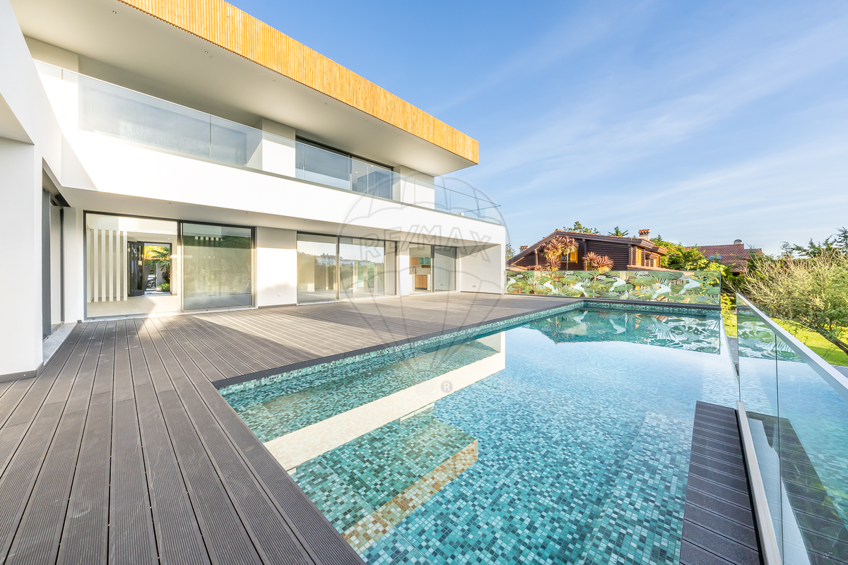 Moradia T5 de luxo à venda em Cascais