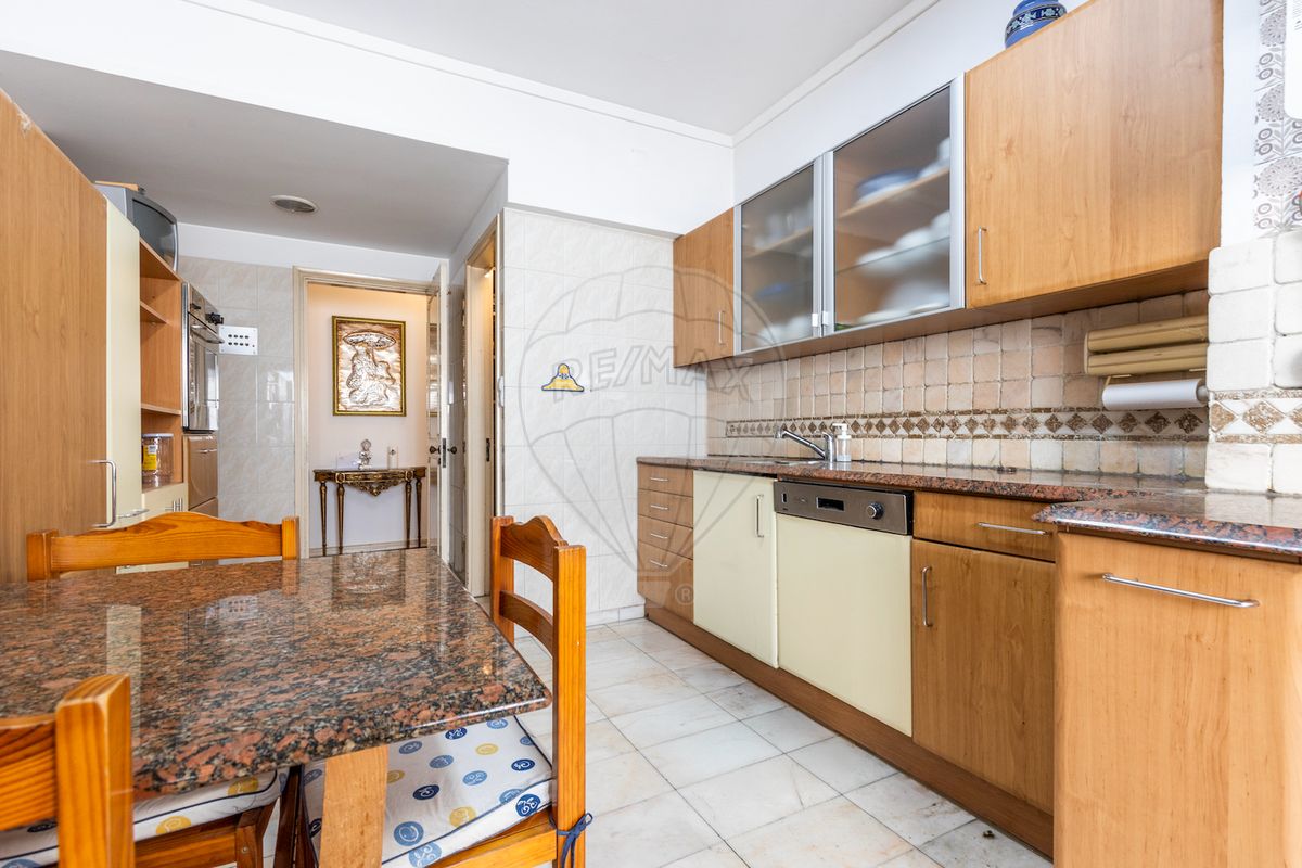 Apartamento T5 à venda em Lisboa