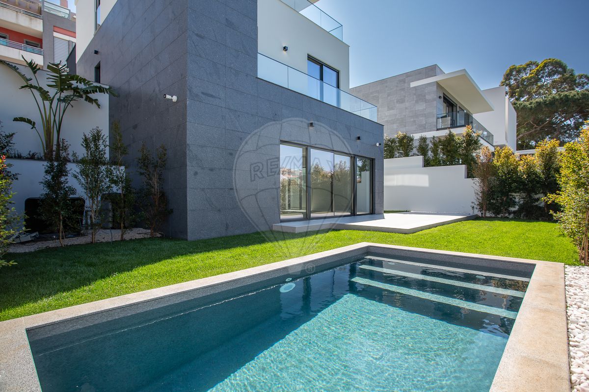 Moradia T3 de luxo à venda em Cascais