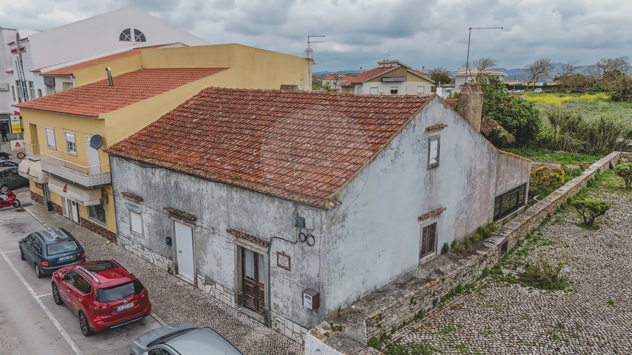 Moradia T4 à venda em Terrugem