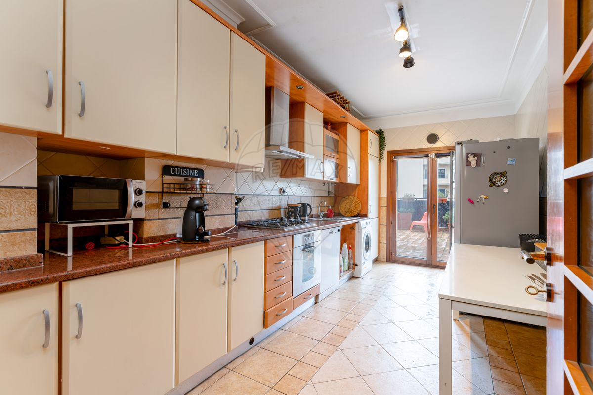 Apartamento T4 de luxo à venda em Loures