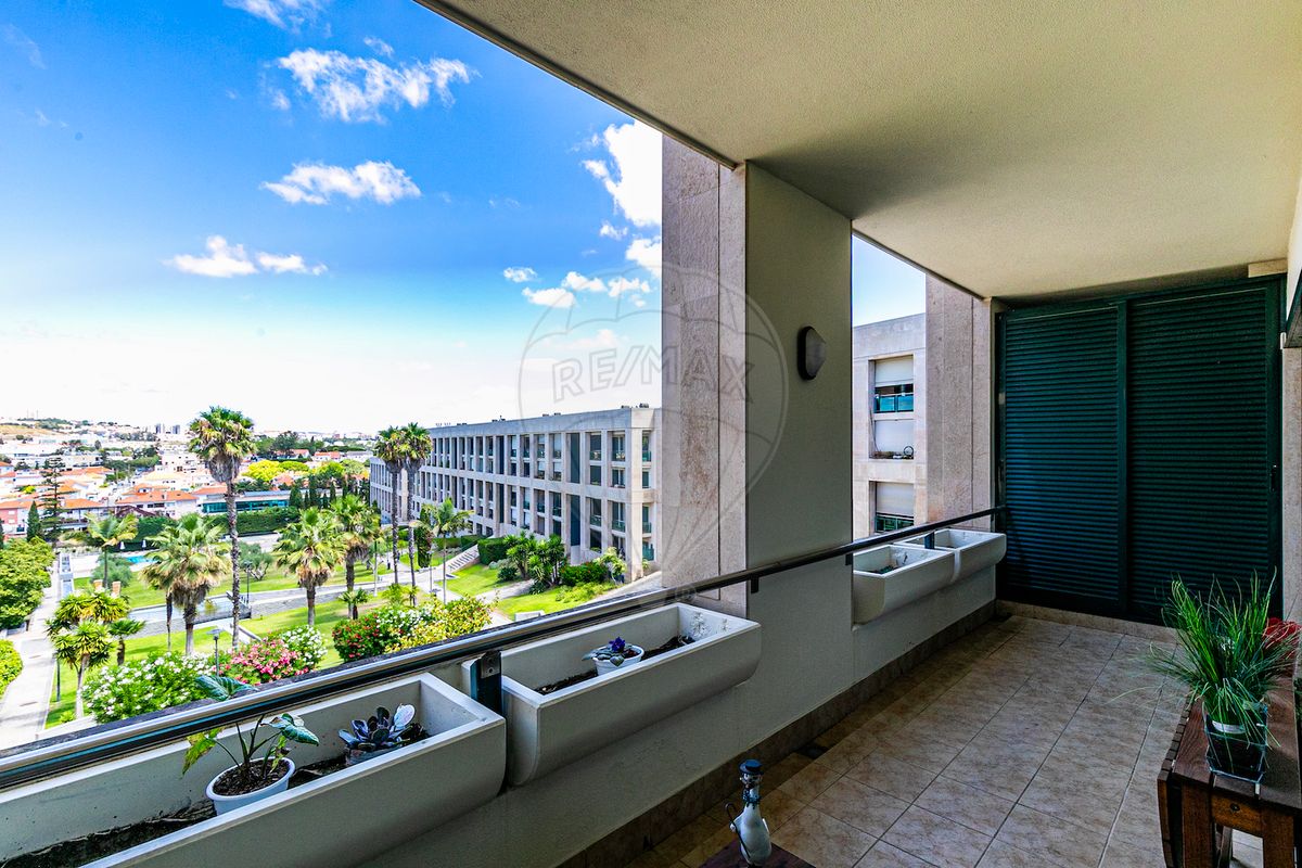 Apartamento T2 de luxo à venda em Restelo