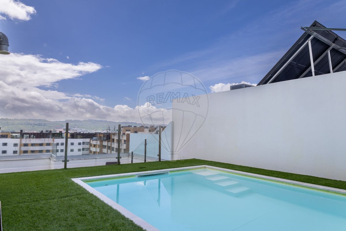 Apartamento T4 à venda em Infantado